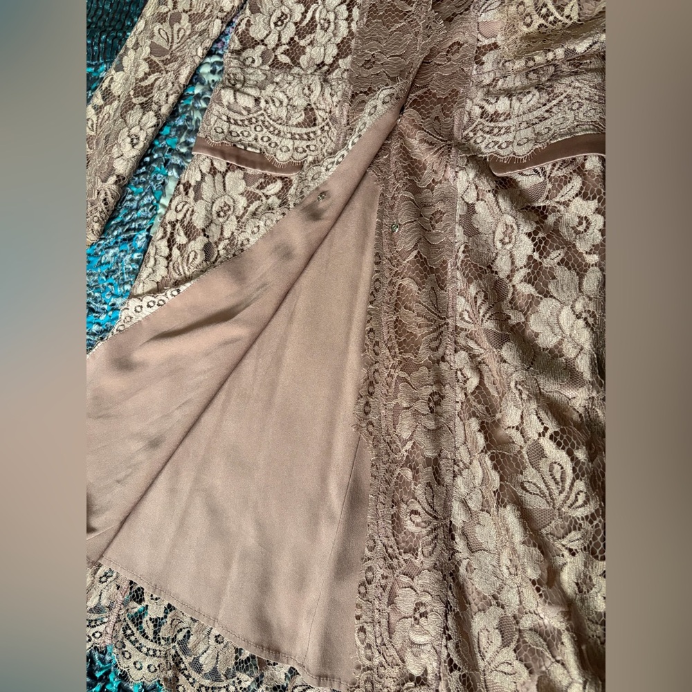 Dolce & Gabbana Lace Overcoat - Picture 8 of 13